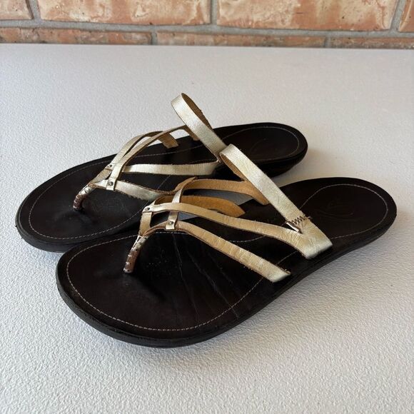 Olukai U’i Ko’o Silver Leather Sandals Women’s Sz 9 - Picture 1 of 11